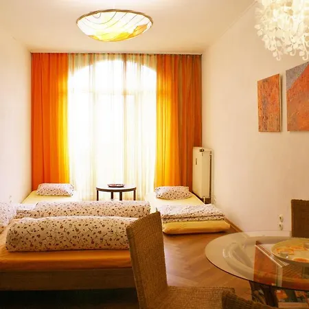 Private Gastezimmer Bei Ila Zimmerling Dresden